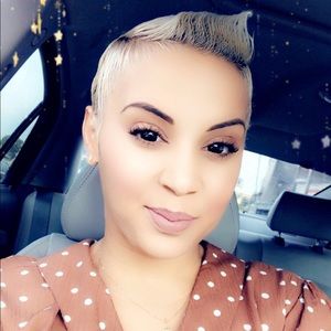 Meet your Posher, Nikki